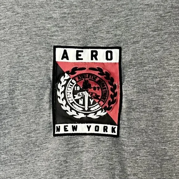 Aeropostale Embroidered Aero New York Patch Grey Basic Tee Shirt Mens Size M - Picture 2 of 6